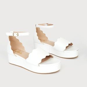 NWT Lulus Platform White Sandal